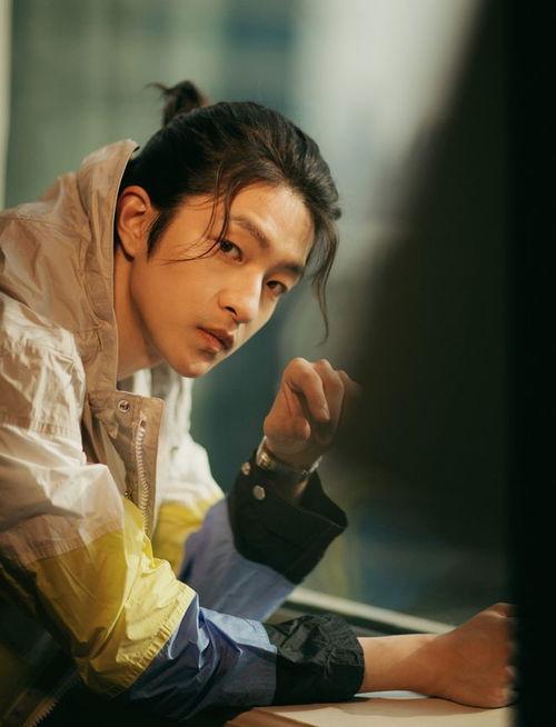 今日娱乐爆料屈楚萧,娱乐圈再掀波澜