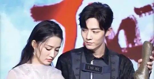 圈内人爆料李沁肖战视频,甜蜜瞬间引网友热议