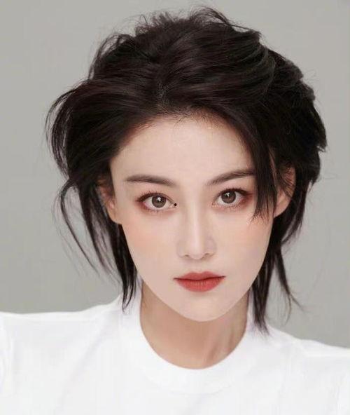 明星的最新爆料有哪些呢,揭秘娱乐圈幕后真相